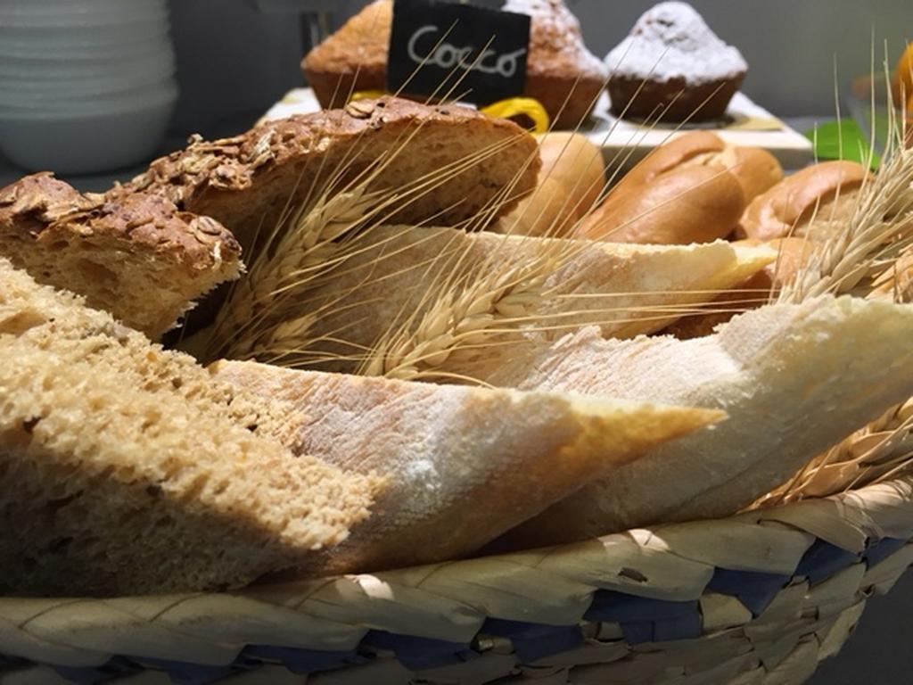 Hotel Byron Solo Per Giovani Riccione Kültér fotó